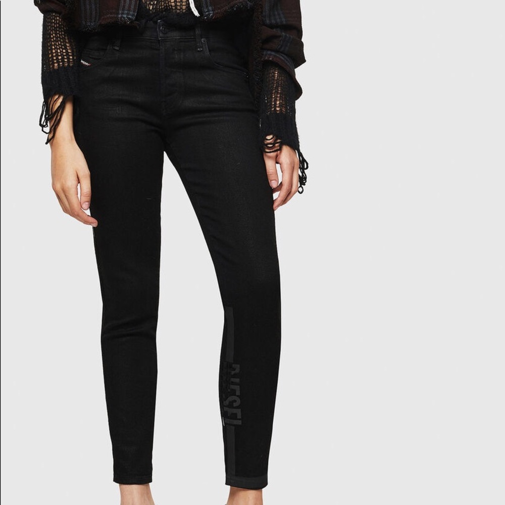 NWT Diesel Jeans Babhila 0092T